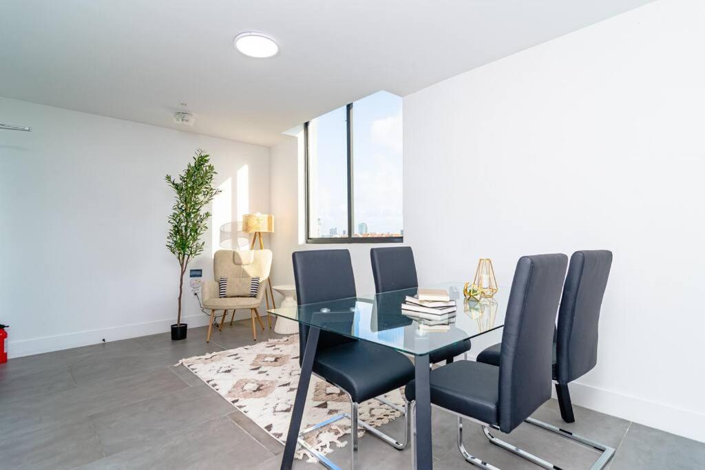 Stylish 2br Retreat Mins To Wynwood And Brickell Apartment